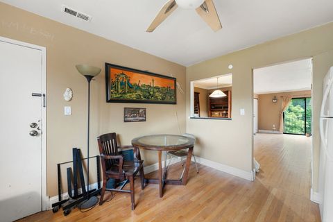 Tiny photo for 1520 S Fairfield Avenue #32C, Lombard, IL 60148 (MLS # 12487493)