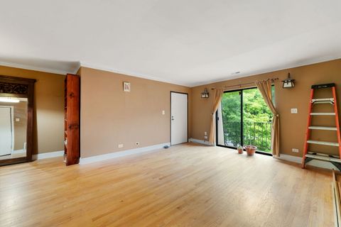 Tiny photo for 1520 S Fairfield Avenue #32C, Lombard, IL 60148 (MLS # 12487493)