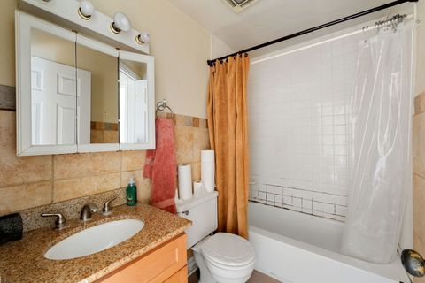 Tiny photo for 1520 S Fairfield Avenue #32C, Lombard, IL 60148 (MLS # 12487493)