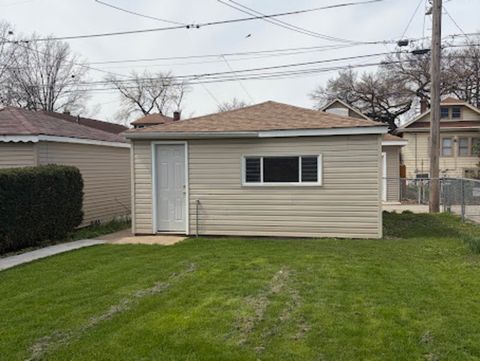Tiny photo for 2340 Harvey Avenue, Berwyn, IL 60402 (MLS # 12619345)