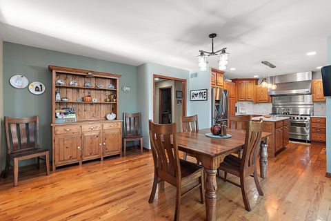 Tiny photo for 1110 Lakeside Drive, New Lenox, IL 60451 (MLS # 12499728)
