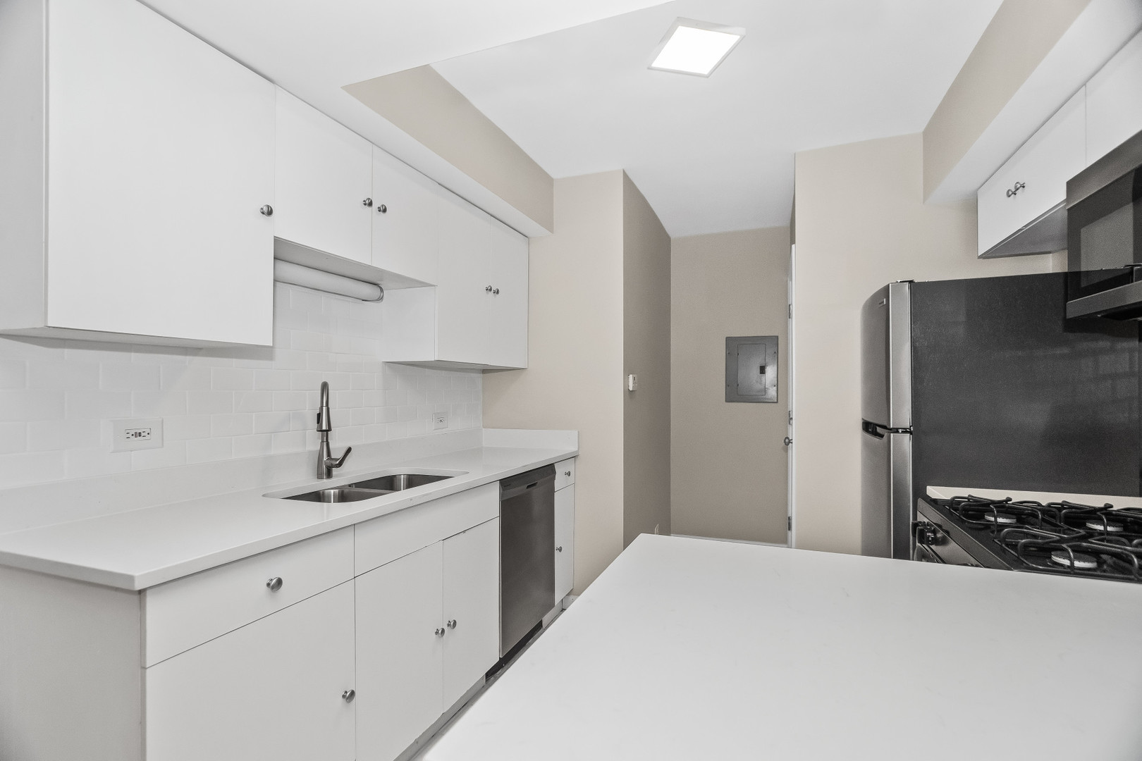 4523 S Drexel Boulevard 1E