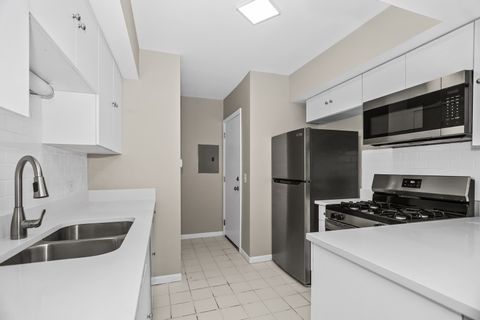 Tiny photo for 4523 S Drexel Boulevard #1E, Chicago, IL 60653 (MLS # 12292049)