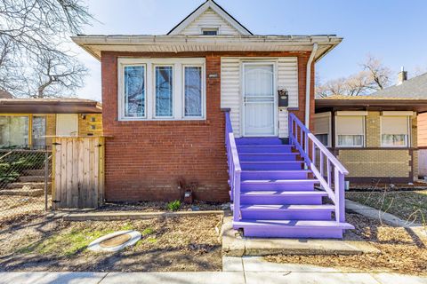 Photo of 9020 S University Avenue, Chicago, IL 60619 (MLS # 12599508)