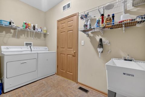 Tiny photo for 507 Homeview Drive, Oswego, IL 60543 (MLS # 12601127)