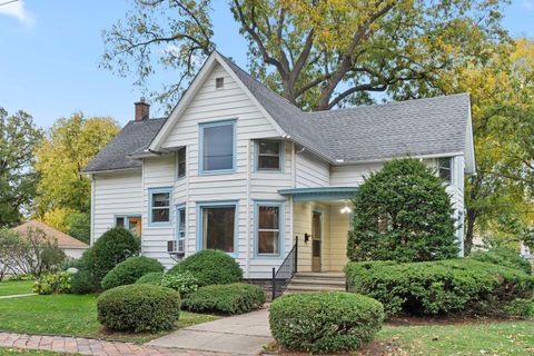 612 N 5th Street DeKalb IL 60115