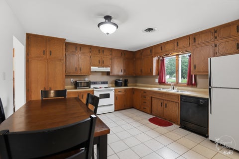 Tiny photo for 403 South Street, Crescent City, IL 60928 (MLS # 12685580)
