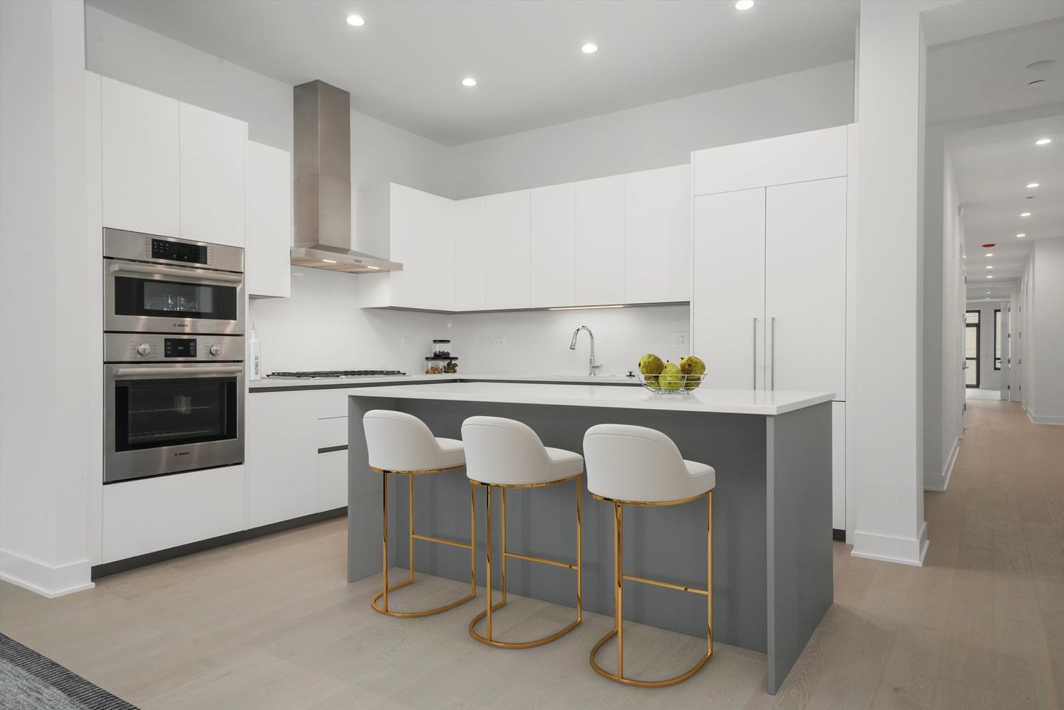 323 S Racine Avenue 3C