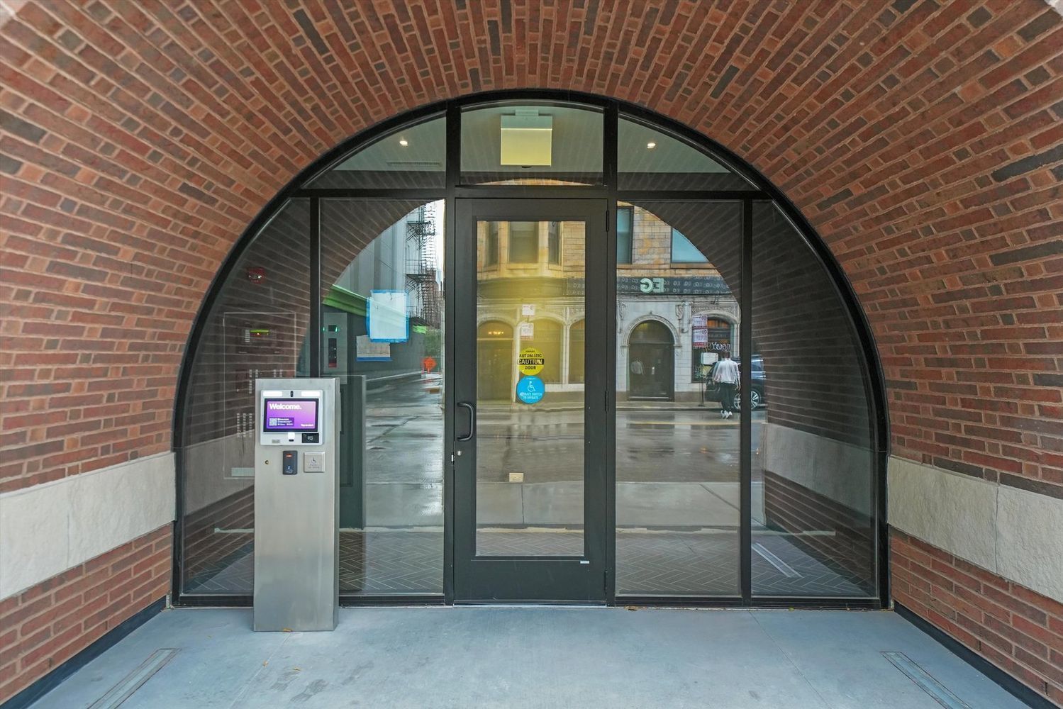 323 S Racine Avenue 3C