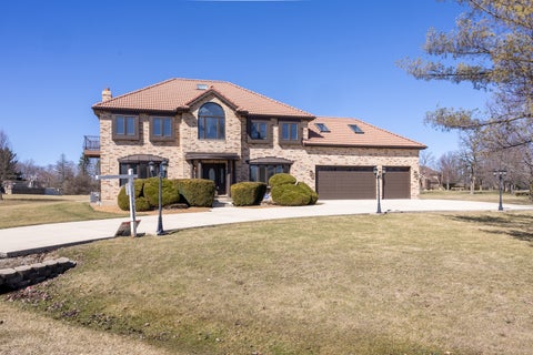 Photo of 2658 E ROYAL RIDGE Drive, Crete, IL 60417 (MLS # 12679208)