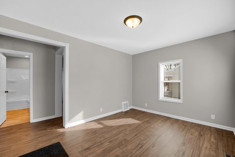 Tiny photo for 1376 NE LENNINGTON Circle, Kankakee, IL 60901 (MLS # 12558278)