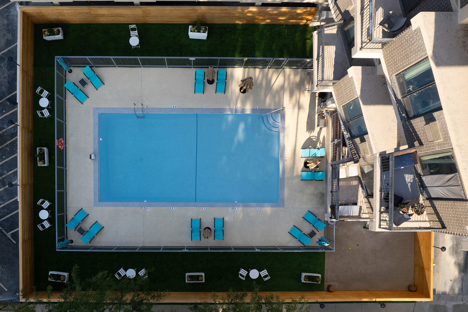 6166 N Sheridan Road 20C