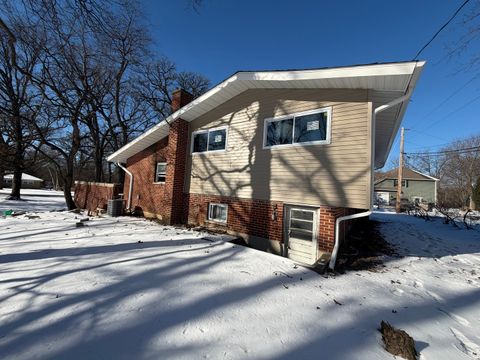 Tiny photo for 30w571 W Shady Lane, West Chicago, IL 60185 (MLS # 12564649)