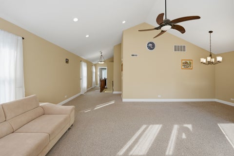 Tiny photo for 304 University Lane #A, Elk Grove Village, IL 60007 (MLS # 12672106)
