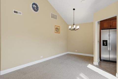Tiny photo for 304 University Lane #A, Elk Grove Village, IL 60007 (MLS # 12672106)