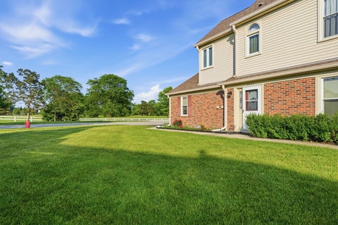 Tiny photo for 304 University Lane #A, Elk Grove Village, IL 60007 (MLS # 12672106)