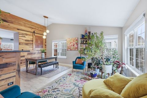 Tiny photo for 2460 Golf Ridge Circle #2460, Naperville, IL 60563 (MLS # 12516694)