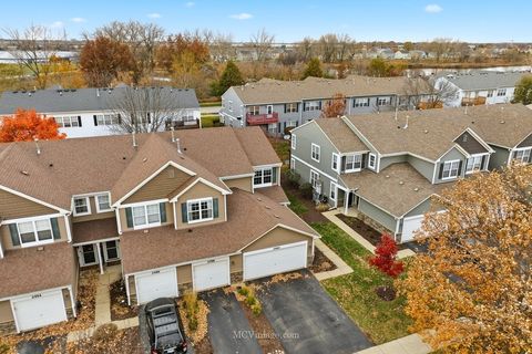 Tiny photo for 2460 Golf Ridge Circle #2460, Naperville, IL 60563 (MLS # 12516694)