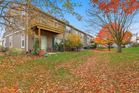 Tiny photo for 2460 Golf Ridge Circle #2460, Naperville, IL 60563 (MLS # 12516694)