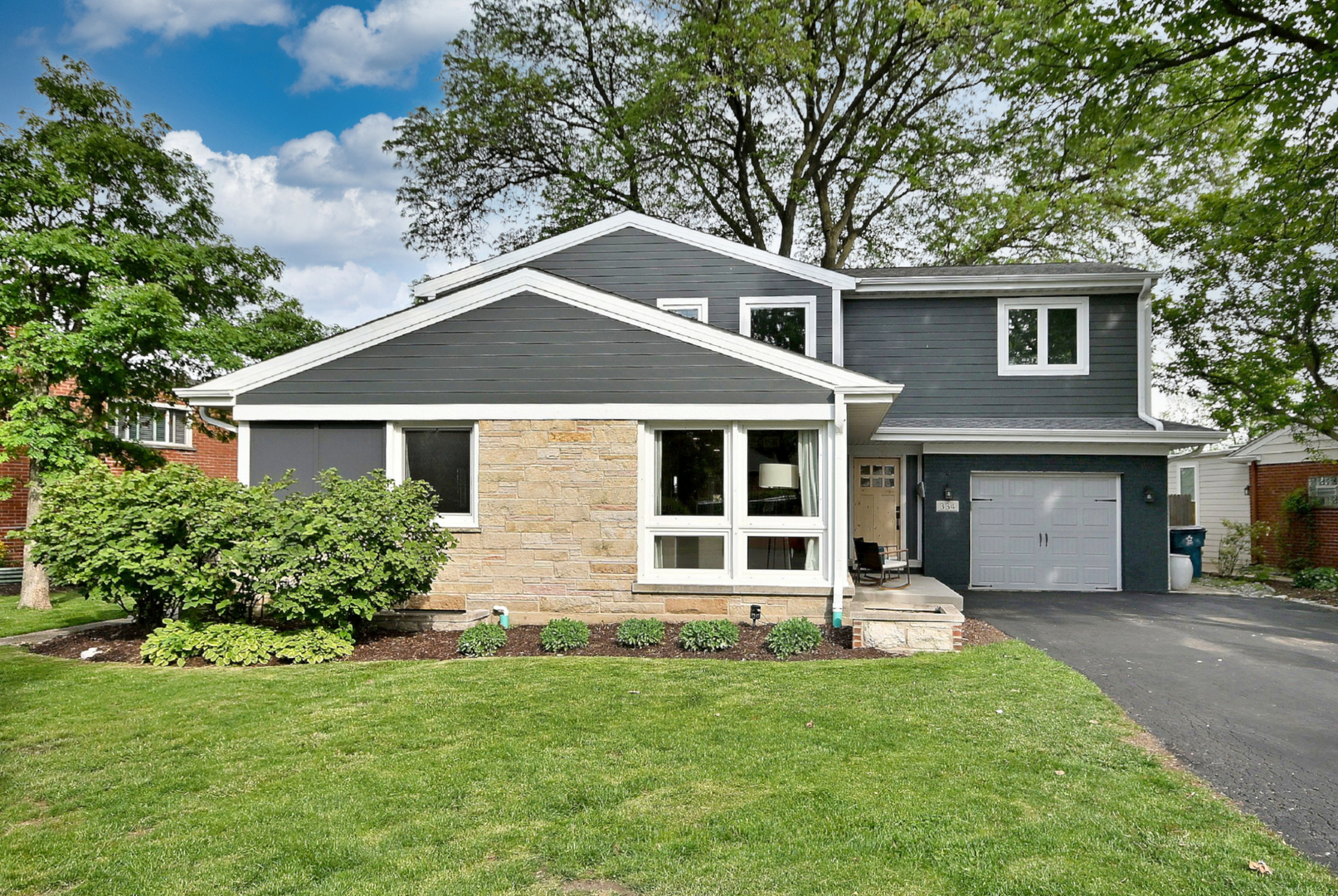334 E Huntington Lane