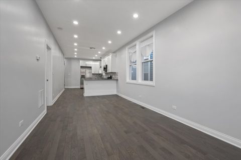 Tiny photo for 4161 S Wells Street, Chicago, IL 60609 (MLS # 12569082)