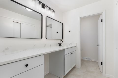 Tiny photo for 15401 Orlan Brook Drive, Orland Park, IL 60462 (MLS # 12516610)