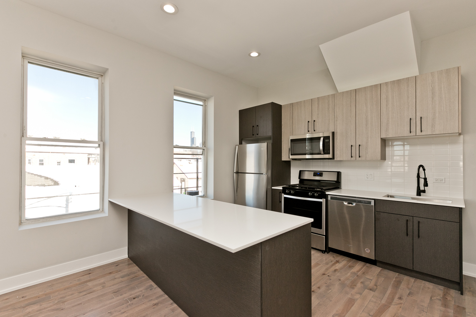 1925 S May Street 3F