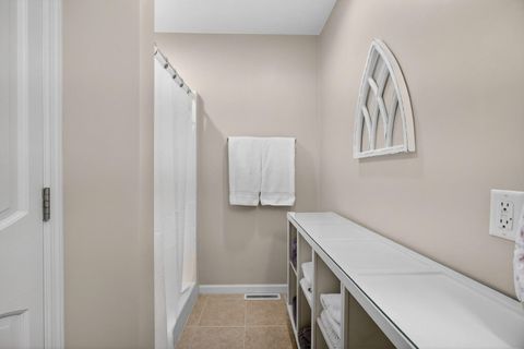 Tiny photo for 3215 E Locust Street #A1-3, Davenport, IA 52803 (MLS # 12615969)