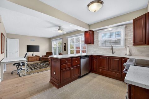 Tiny photo for 3215 E Locust Street #A1-3, Davenport, IA 52803 (MLS # 12615969)