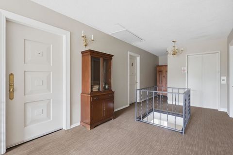 Tiny photo for 3215 E Locust Street #A1-3, Davenport, IA 52803 (MLS # 12615969)