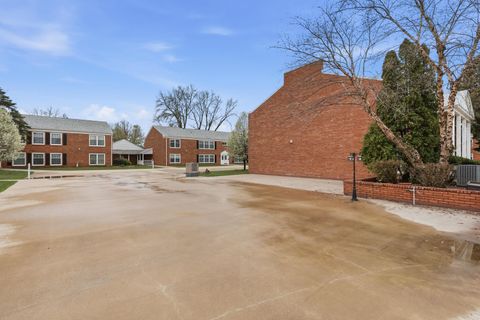 Tiny photo for 3215 E Locust Street #A1-3, Davenport, IA 52803 (MLS # 12615969)