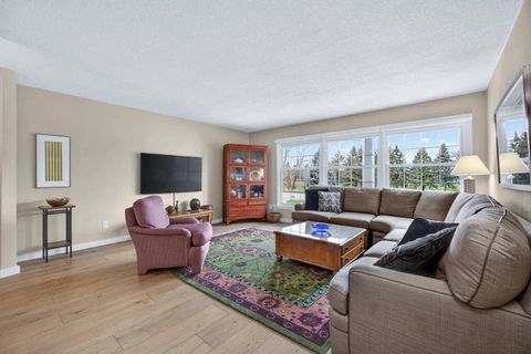 Tiny photo for 3215 E Locust Street #A1-3, Davenport, IA 52803 (MLS # 12615969)