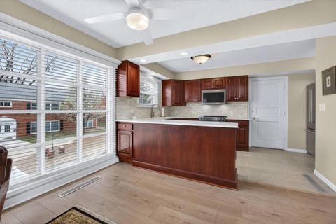 Tiny photo for 3215 E Locust Street #A1-3, Davenport, IA 52803 (MLS # 12615969)