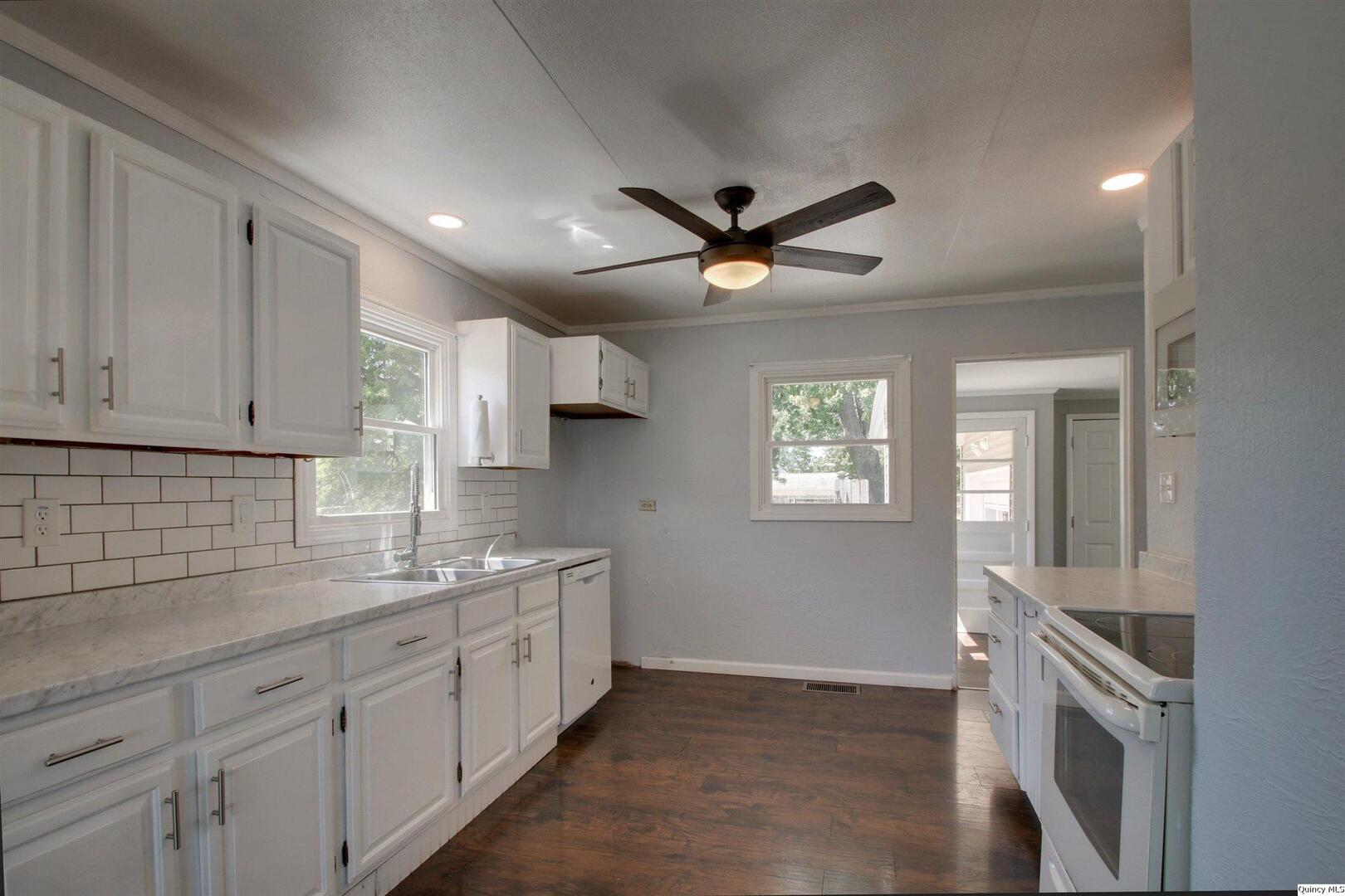 1126 S 16th St.