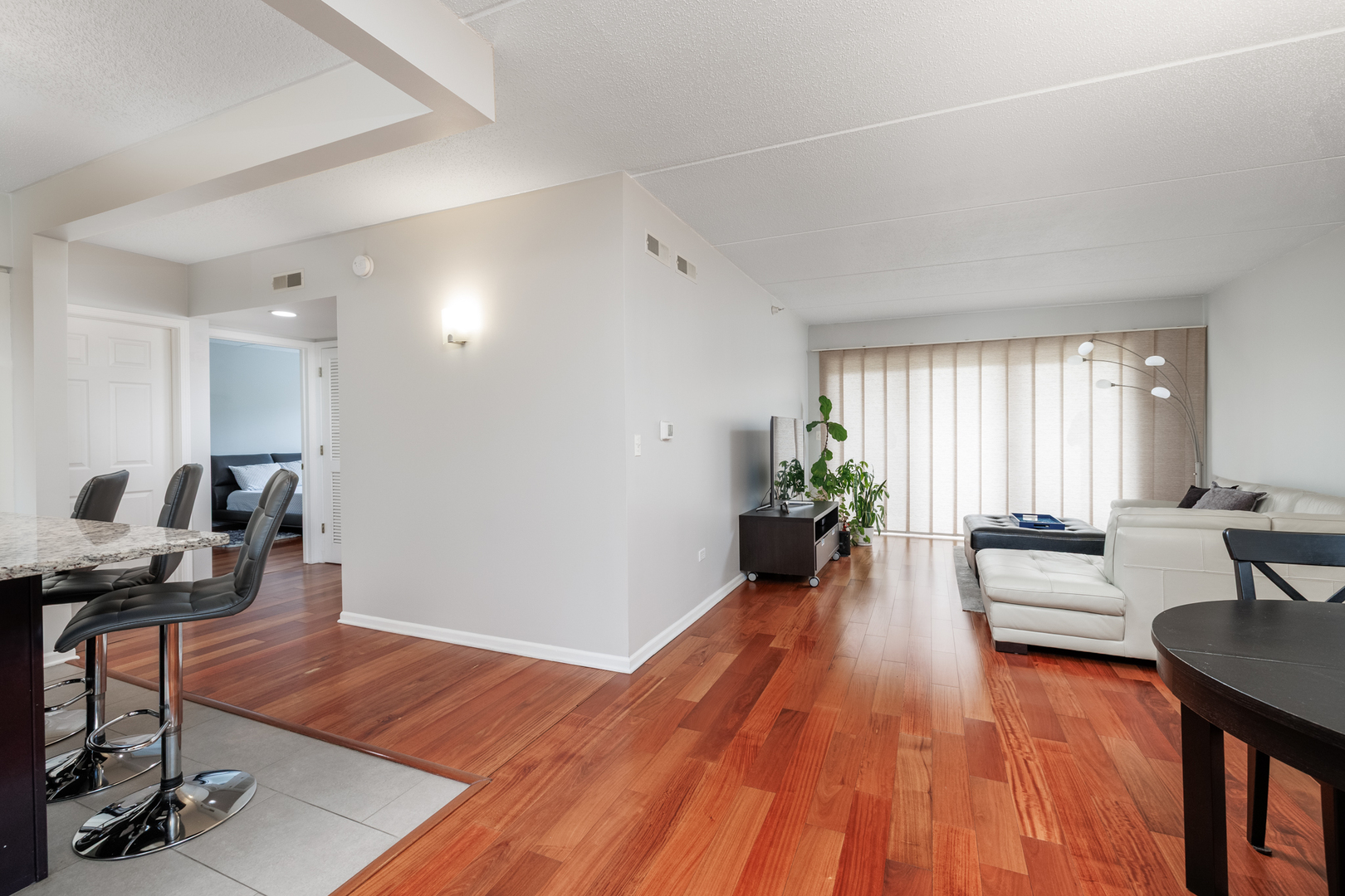 1636 Ashland Avenue 309
