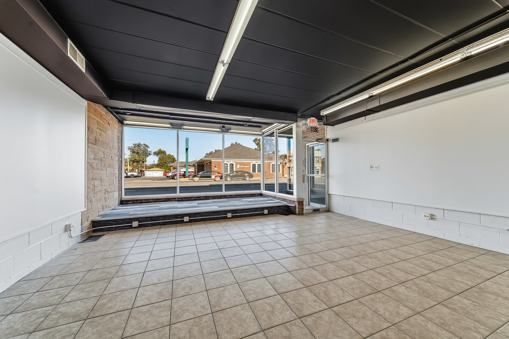 3837 W 95th Street