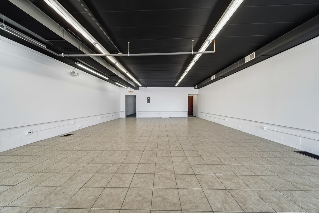 3837 W 95th Street