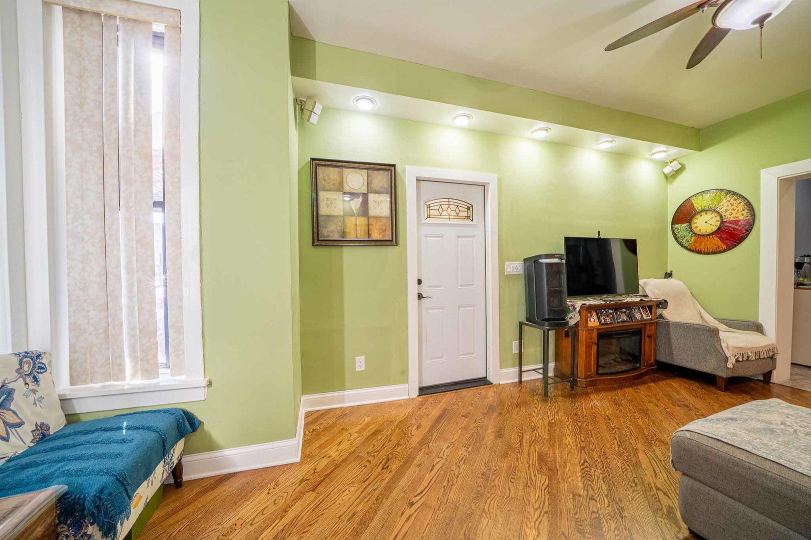 2320 W 21st Street