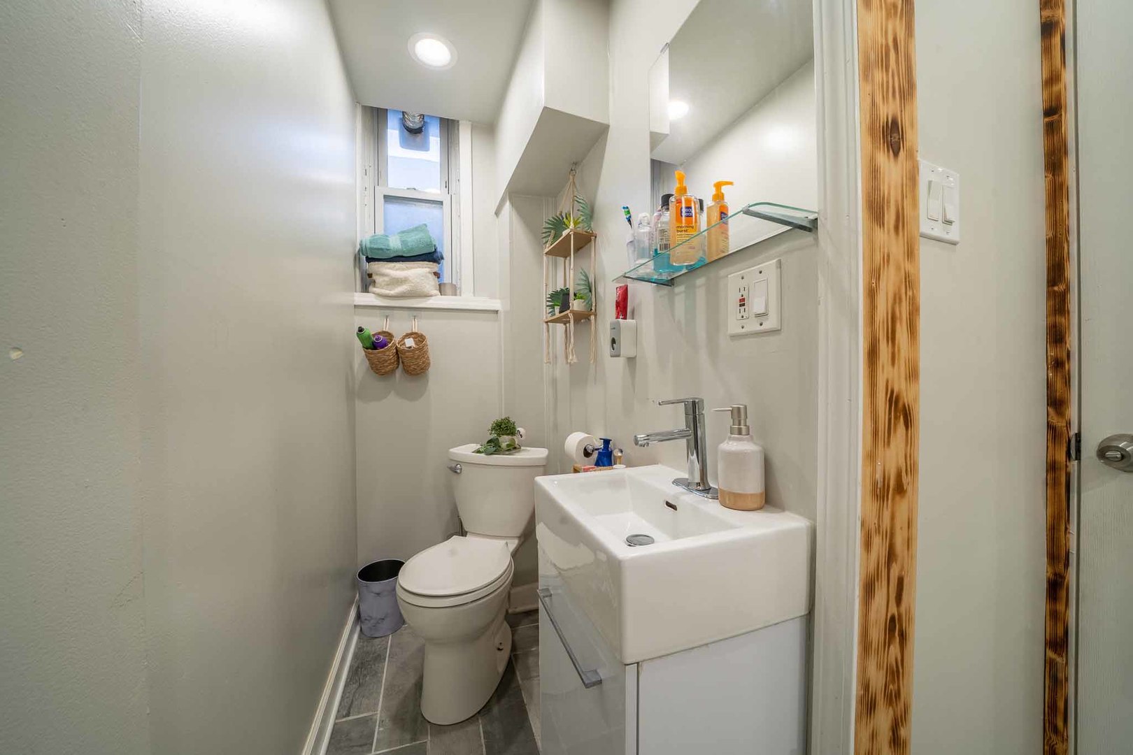 2320 W 21st Street