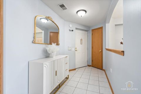 Tiny photo for 17950 Settlers Pond Way #3B, Orland Park, IL 60467 (MLS # 12542447)