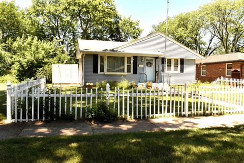 Single Family Residence in Rockford IL 2107 BARTON Boulevard.jpg