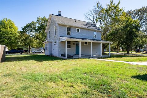 Photo of 305 S Perry Street, Carlock, IL 61725 (MLS # 12502389) Photo of 305 S Perry Street, Carlock, IL 61725 (MLS # 12502389)