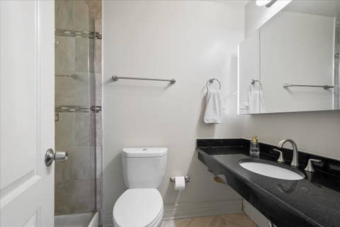 Tiny photo for 6833 N Kedzie Avenue #701, Chicago, IL 60645 (MLS # 12640256)