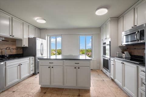 Tiny photo for 6833 N Kedzie Avenue #701, Chicago, IL 60645 (MLS # 12640256)