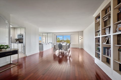 Tiny photo for 6833 N Kedzie Avenue #701, Chicago, IL 60645 (MLS # 12640256)