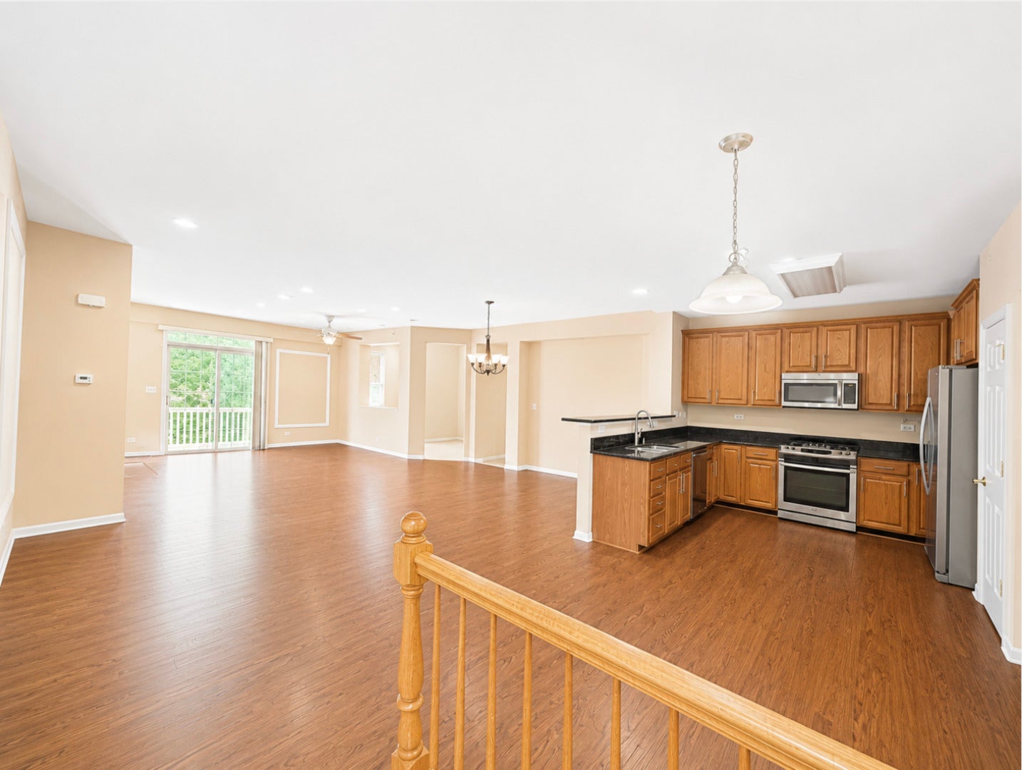 1361 Scarboro Road 404