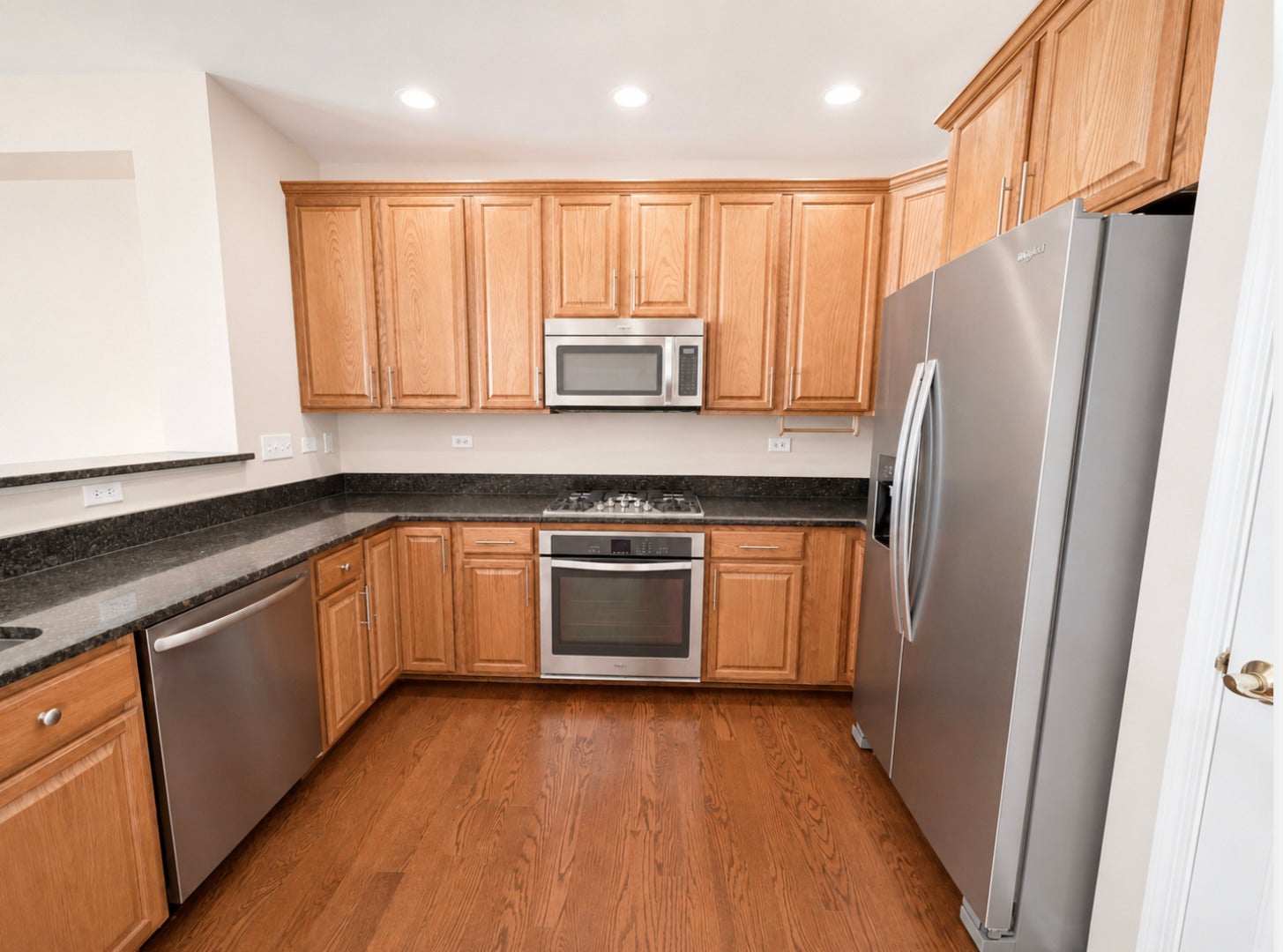 1361 Scarboro Road 404