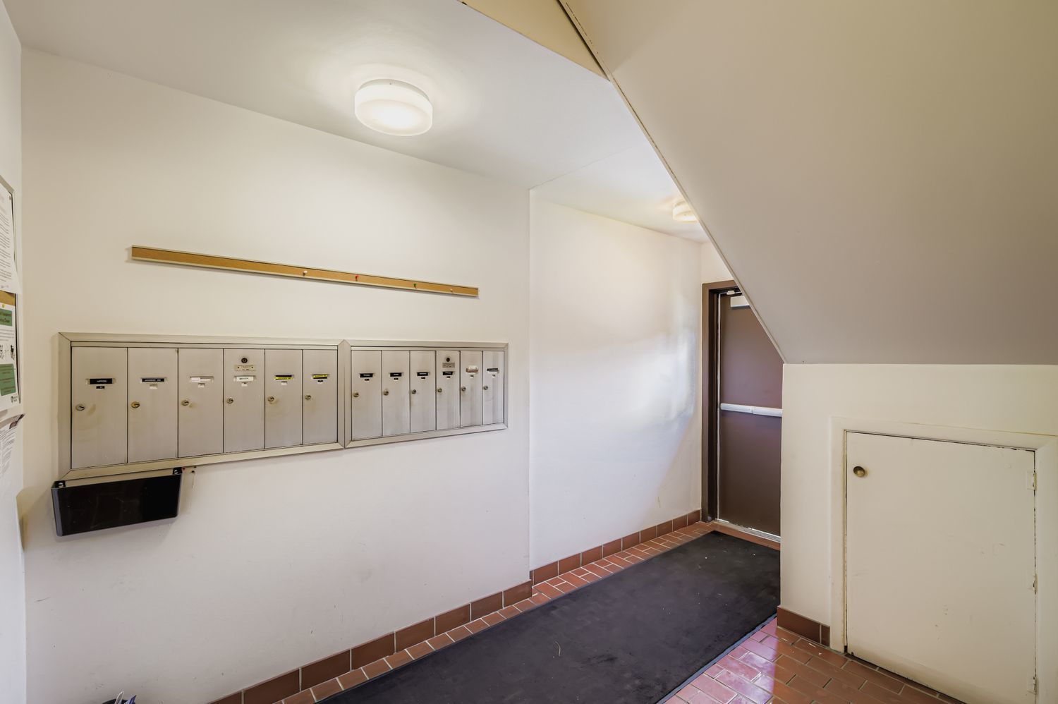 707 W Central Road A6