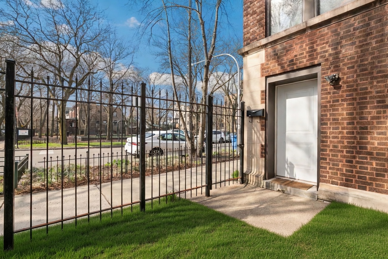 1234 W BRYN MAWR Avenue G