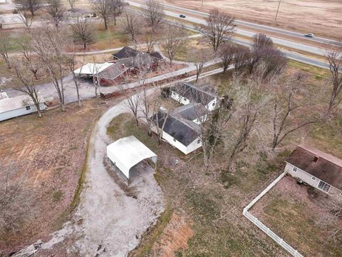 Tiny photo for 15100 Moellers Road, Marion, IL 62959 (MLS # 100000300)